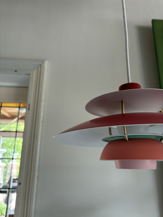 Louis Poulsen PH5 Mini Tonalità di Rosso, Nuovo, nella sua confezione originale – Lampade a sospensione (photo 10 of 11)