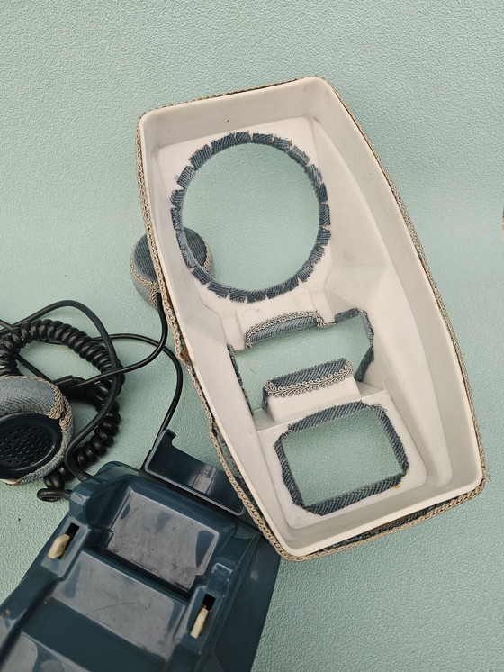 Image 1 of Teléfono Boudoir de Francia, terciopelo azul.