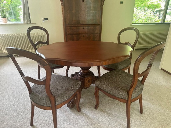 Image 1 of Tavolo da pranzo antico con 4 sedie, stile Biedermeier