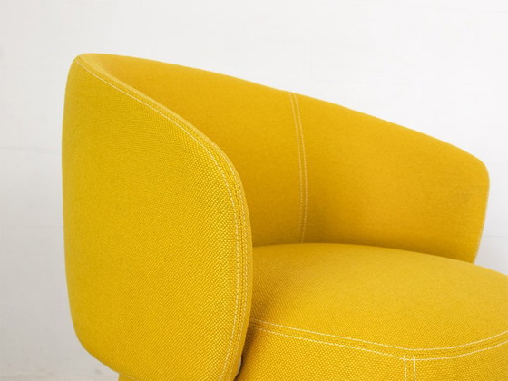 Haworth Openest Armchair and Pouf, designed by Patricia Urquiola, Textile, Yellow, Modern (photo 10 of 12)