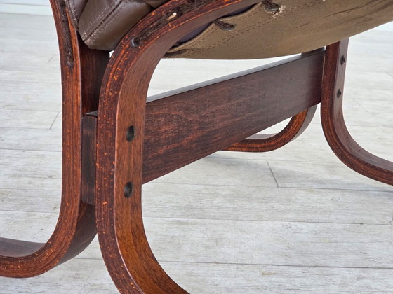 Image 1 of Années 1970, design norvégien d'Ingmar Relling, fauteuil lounge, modèle « Siesta ».