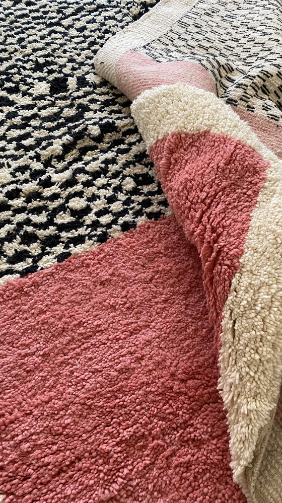 Image 1 of Atlas Whisper – Autentico tappeto berbero delle montagne dell’Atlante (305 × 215 cm)