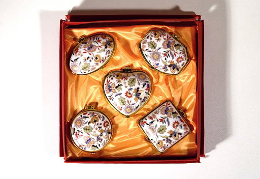 Set aus 5 kleinen Porzellandosen, Blumenmuster, hergestellt in China, Vintage – decoratieve objecten, Metal, Porcelain