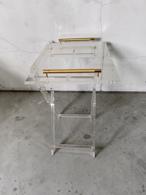 Image 1 of Table d'appoint pliante vintage en acrylique avec plateau.