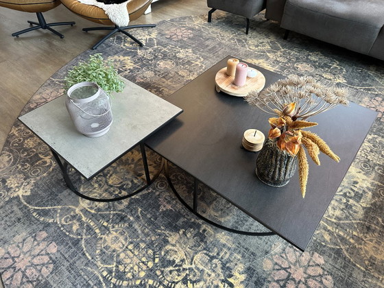 Image 1 of Luxe Prismo salontafelset - Keramiek met Epoxy onderstel