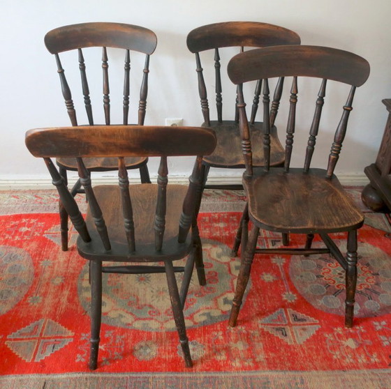 Image 1 of Antieke set van 4 gepatineerde eikenhouten eetkamerstoelen in boerderijstijl, 19e eeuw