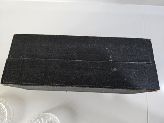 Image 1 of Dessous de verre en cristal taillé dans une boîte