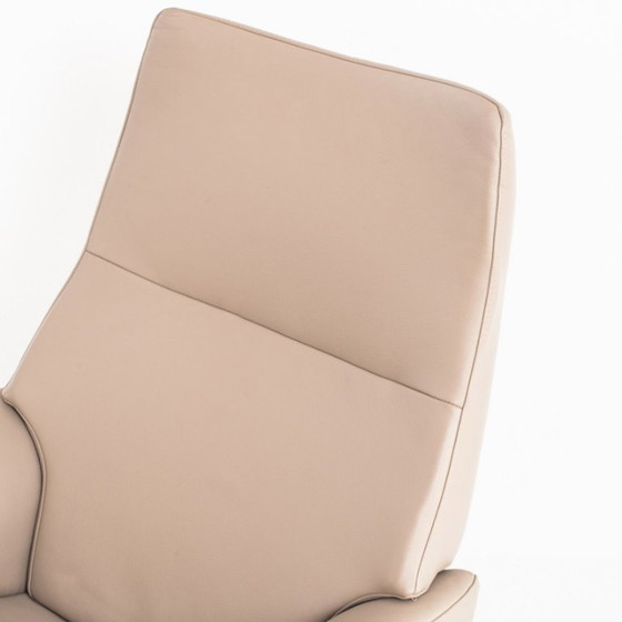 Sillón de piel con reposapiés. Modelo Lotus. Fabricante: Kebe. ​​Dinamarca. – Sillones reclinables, Leather (photo 13 of 13)