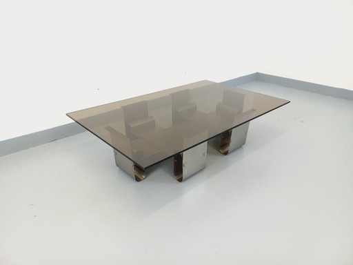 Grande tavolino rettangolare di François Monnet, stile vintage Space Age, in acciaio e vetro fumé, anni '70