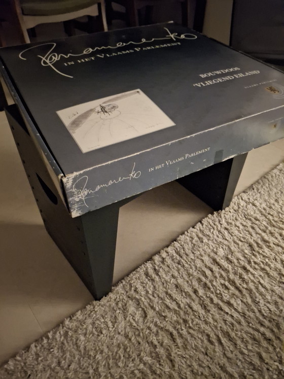 Image 1 of Panamarenko: Kit di montaggio del modello Flying Island in vendita