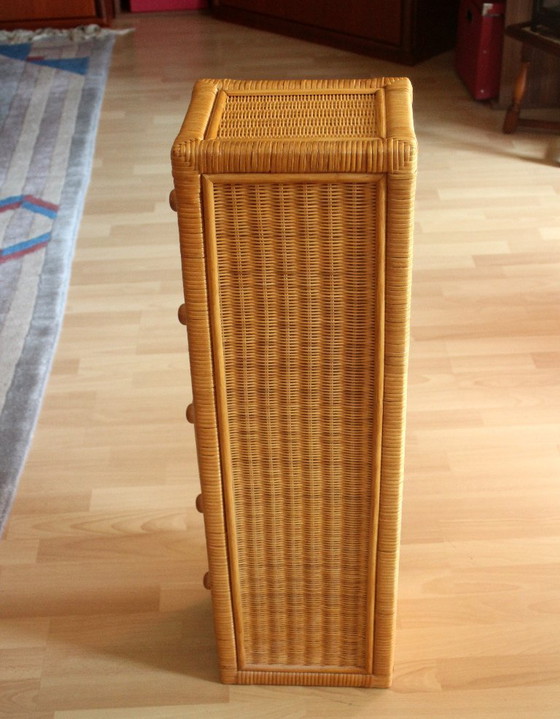 Image 1 of Mobiletto/mensola/credenza di piccole dimensioni realizzato in bambù e legno di rattan.