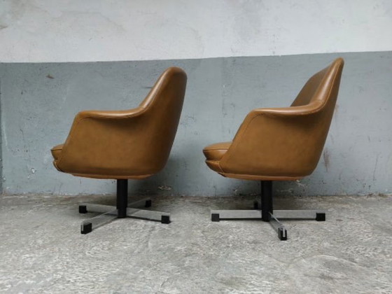 Mid-Century Swivel Chairs – Draaistoelen, Plastic (photo 15 of 39)