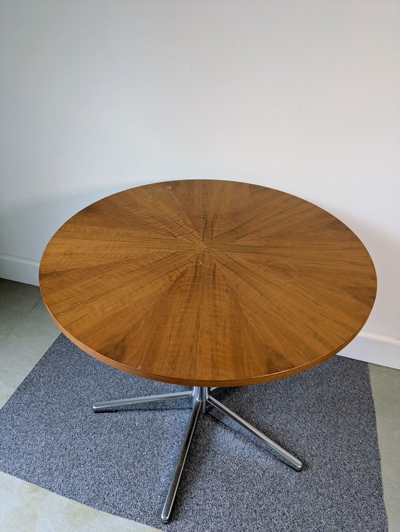 Image 1 of Vintage design koffietafel rond hout