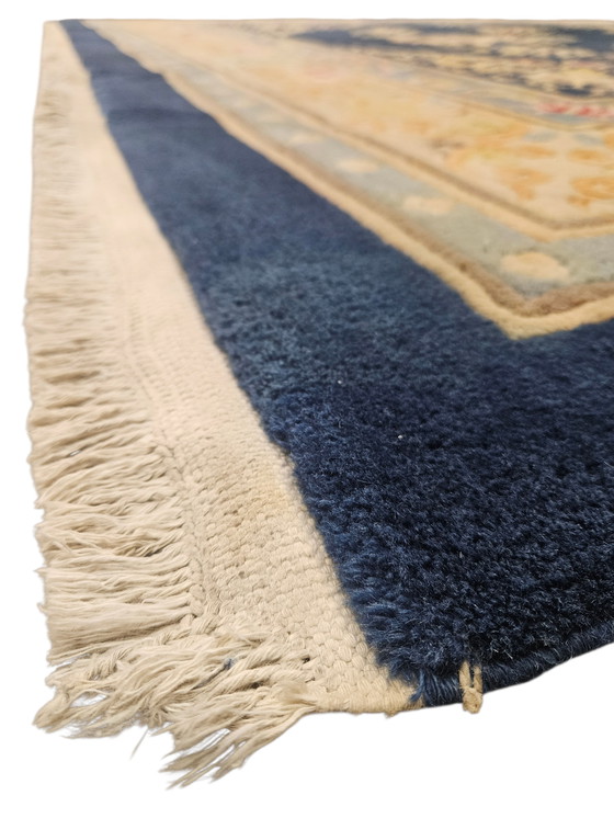 Image 1 of Handgeknüpfter orientalischer Aubusson-Teppich aus Wolle mit blauem Blumenmuster, 307 x 430 cm