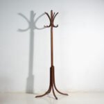 Bentwood Coat Stand in Beechwood – Austria-Hungary, Thonet Style, Circa 1900 – Coat racks, Metal (photo 6 of 36)