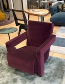 2x Cassina 637 Utrecht Fauteuil (Nieuw, Nooit Gebruikt) in Ortigia/Plum Fluweel met Rood Garen Paard Stiksels