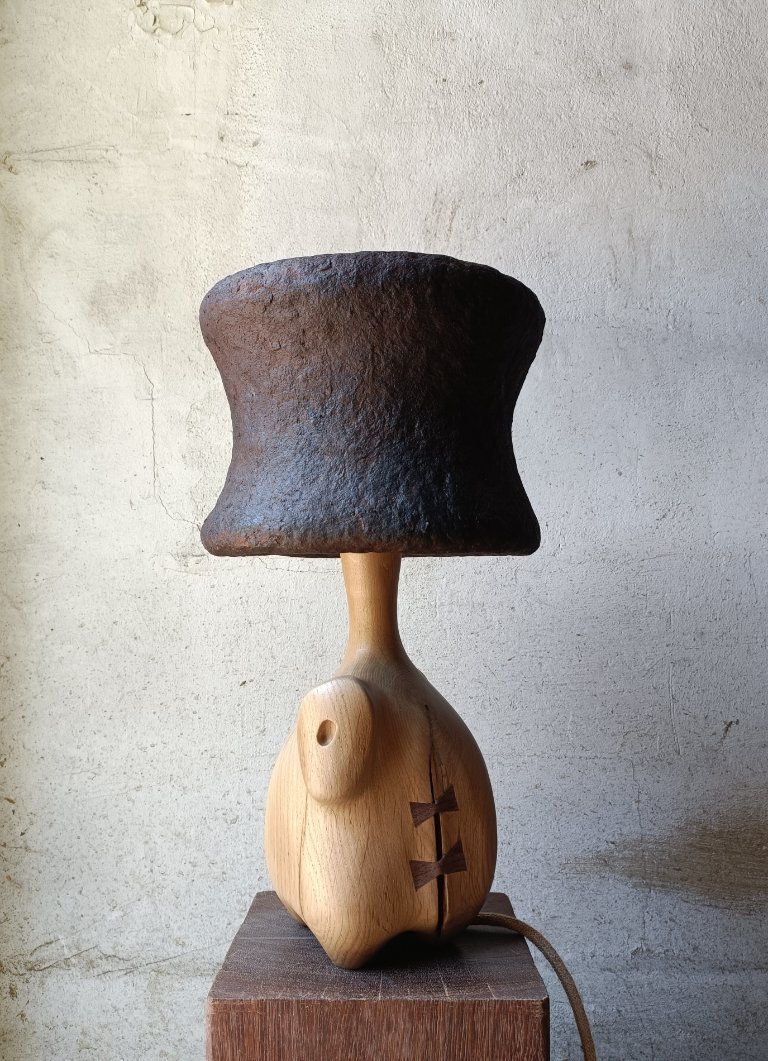 Designer lamp/sculpture in solid oak and papier-mâché