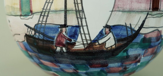 Image 1 of Precioso jarrón de mediados de siglo de Jawe, decorado con pintura a mano "Capri", de la década de 1950.