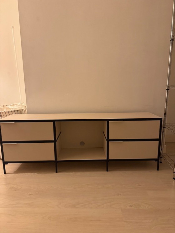 Image 1 of Étagère TV uniquement