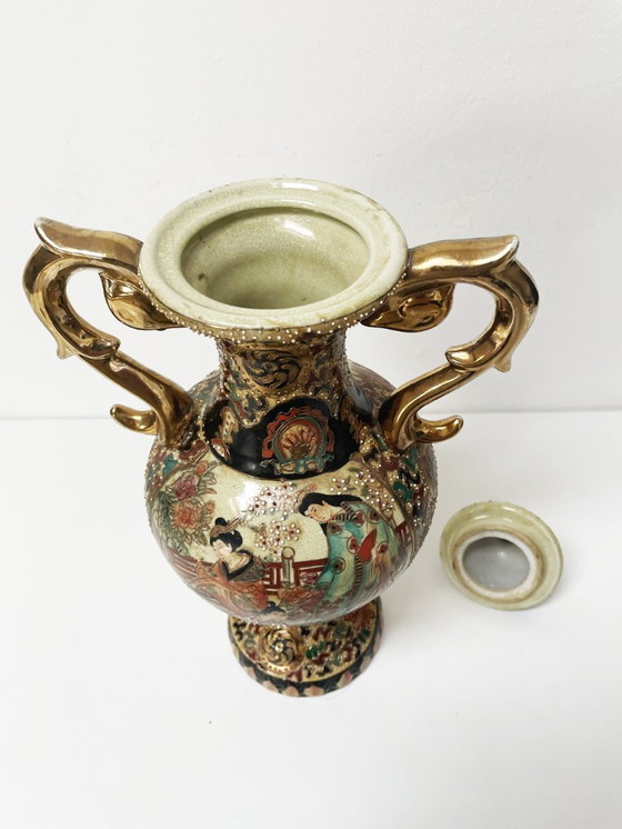 Image 1 of Display vase with Moriage design