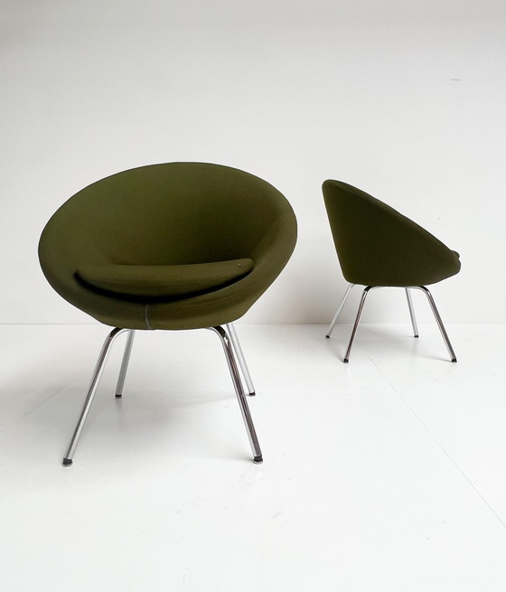 Image 1 of Conic chair by Allermuir, 2012