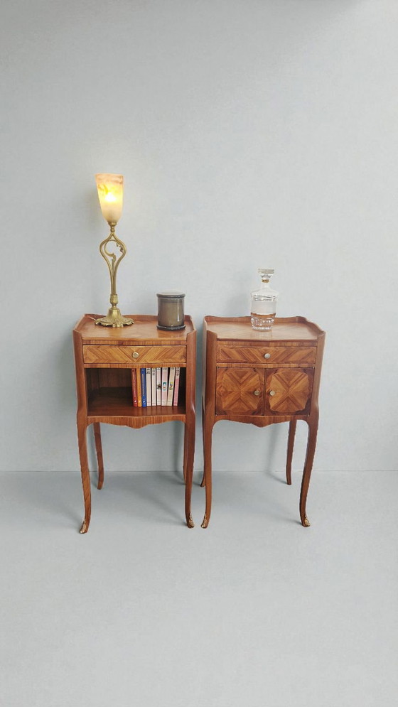 Image 1 of Pair of Louis XV style bedside tables - Rosewood marquetry