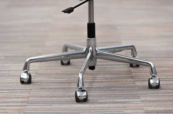 Image 1 of Vitra Ea 119 Sedia da ufficio