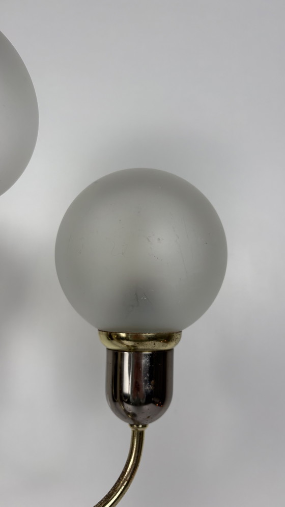 Image 1 of Lampe boule vintage originale en laiton, modèle Lengefeld