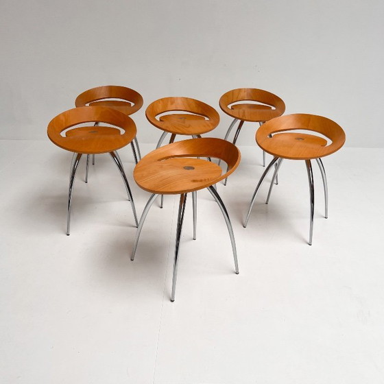 Image 1 of Set van 6 Magis Lyra krukken blank van Sigurdur Thorsteinson 