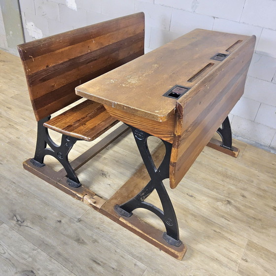 Image 1 of Antico leggio/scrivania (1920) in ghisa De mark Breda (antico banco di scuola)