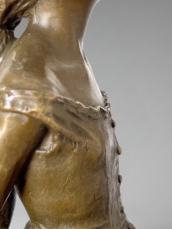 Image 1 of Escultura de bronce patinado de una bailarina inspirada en Degas – Edición JB Paris sobre base negra – 38 cm – 5,4 kg