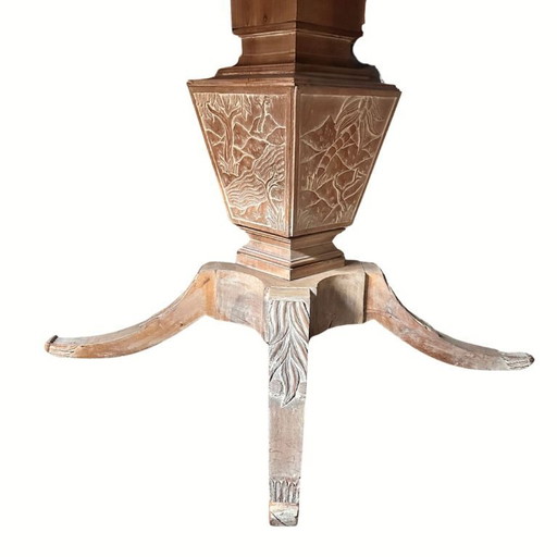 Mesa de comedor, siguiendo Rafael García Nicolau, madera de roble tallada, Mid-century, 70’s – España