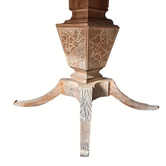 Image 1 of Mesa de comedor, siguiendo Rafael García Nicolau, madera de roble tallada, Mid-century, 70’s – España