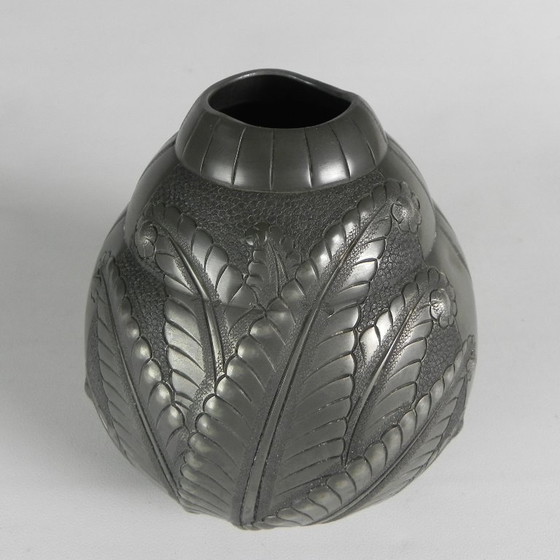 Image 1 of Pewter Art Nouveau vase, signed PETIZON, early 20th century