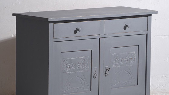 Antique two-door dresser (c.1920) #3 – Chest of drawers (photo 3 of 40)
