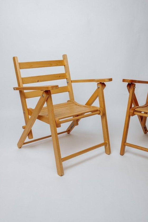 Image 1 of Ensemble de 2 chaises pliantes vintage en bois pour enfants