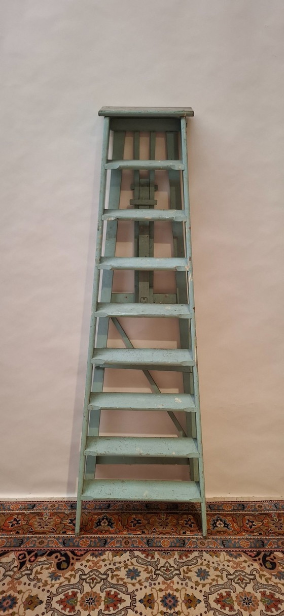 Scala da Pittore Vintage in Legno con Strato di Vernice Verde Menta Consumato – Decorazione, Wood (photo 7 of 8)