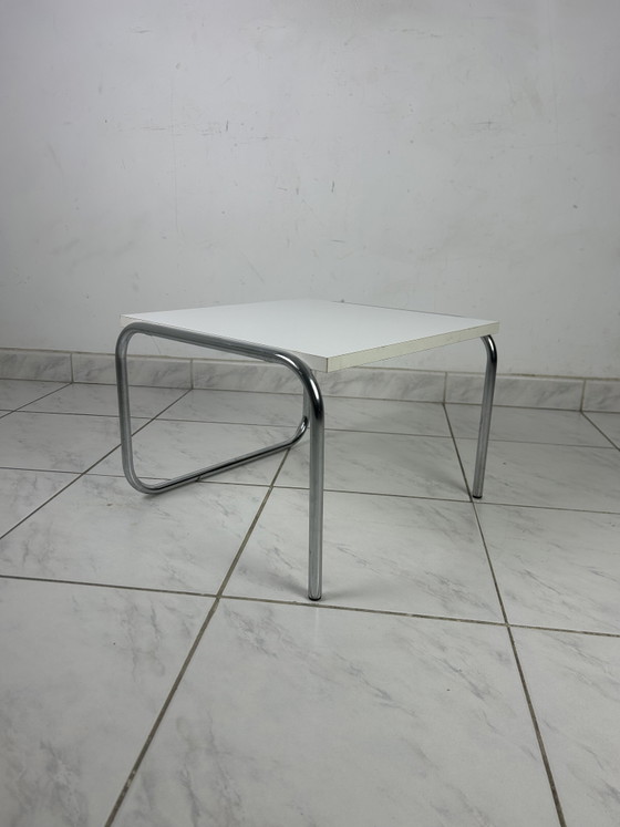 Image 1 of Vintage bijzettafel bauhaus stijl