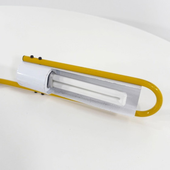 Image 1 of Lámpara de escritorio amarilla de Candle, años 80