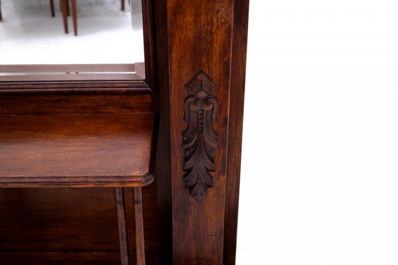 Image 1 of Garde-robe, Europe occidentale, vers 1920.