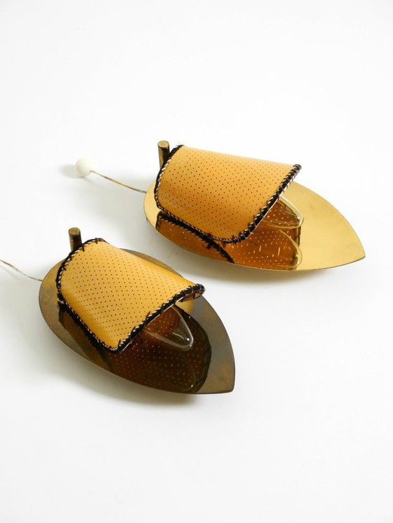 Image 1 of Deux ravissantes appliques murales originales en laiton de style Mid-Century Modern