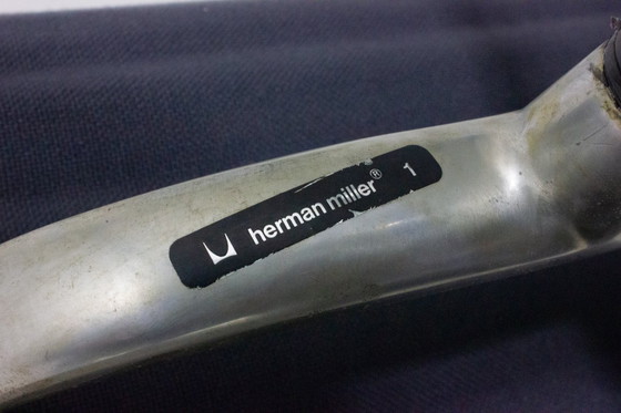 Image 1 of Herman Miller EA109 bureaustoelen