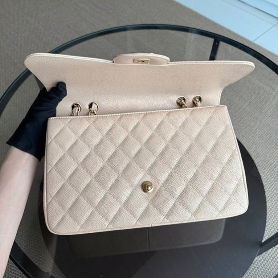 Image 1 of Chanel Classic Flap Jumbo - Caviar Quilted Grained Calfskin Lichtbeige Goudkleurige Hardware Serie 13