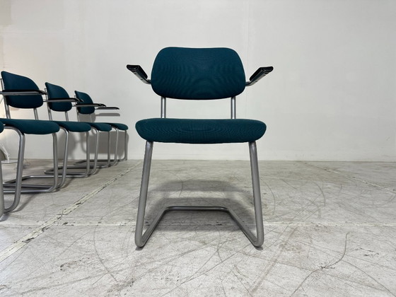 6x Artifort Lande Jami Stoelen - Buisframe Sledemodel - Bakeliet - Petrolblauw – Eetkamerstoelen, Metal (photo 4 of 9)