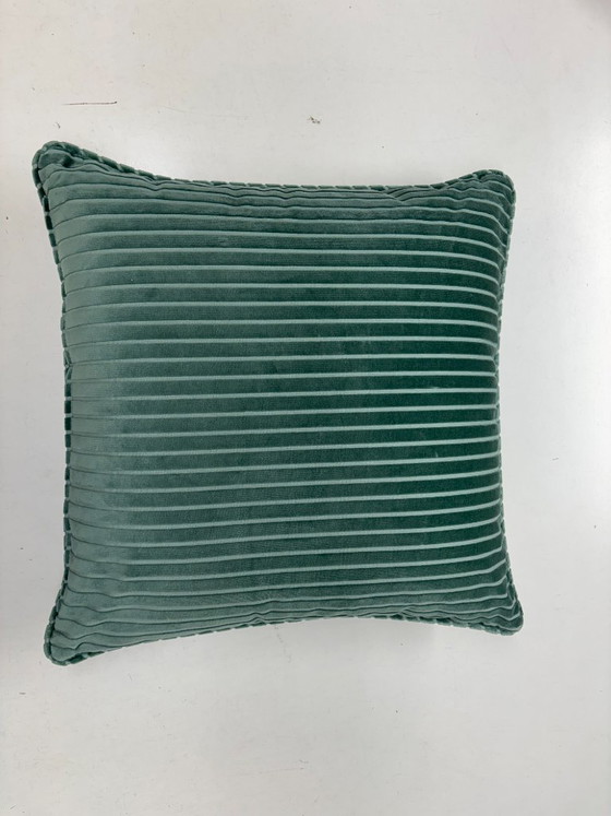 Juego de 2 cojines de terciopelo de algodón hechos a mano de doble cara – Mostaza y azul – 50 × 50 cm – Velvet (photo 2 of 5)
