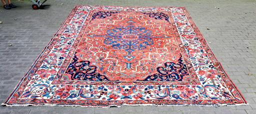 Ancien Tapis Persan en Laine Tissée à la Main. Très Bon État.