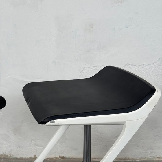 Image 1 of Interstuhl KINETICis5 710K Barstool