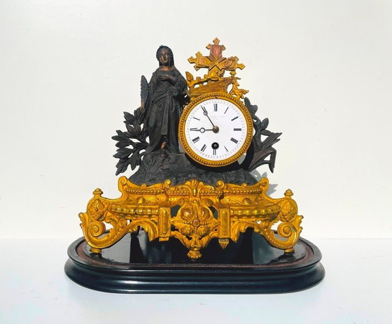 Image 1 of Reloj antiguo bajo cúpula * siglo XIX *