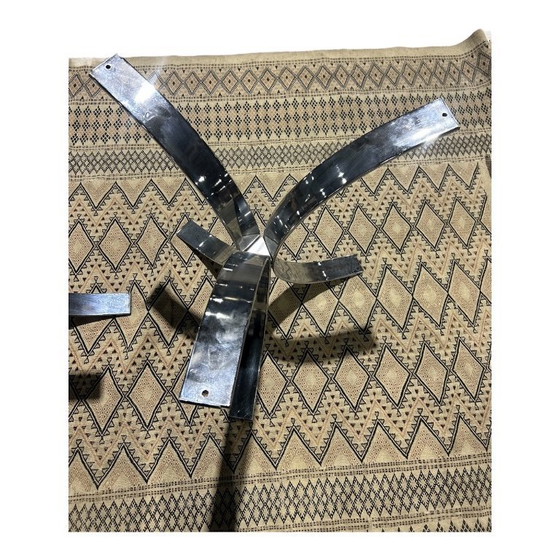 Image 1 of table ovale chrome et verre fumé 1970