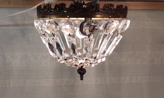 Image 1 of Lampada da soffitto in ottone con pendenti in vetro - metà del XX secolo